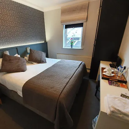 Billy Byrnes Bar & Guestrooms Gæstehus *