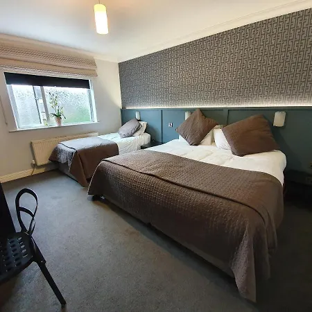 Billy Byrnes Bar & Guestrooms Gasthof *